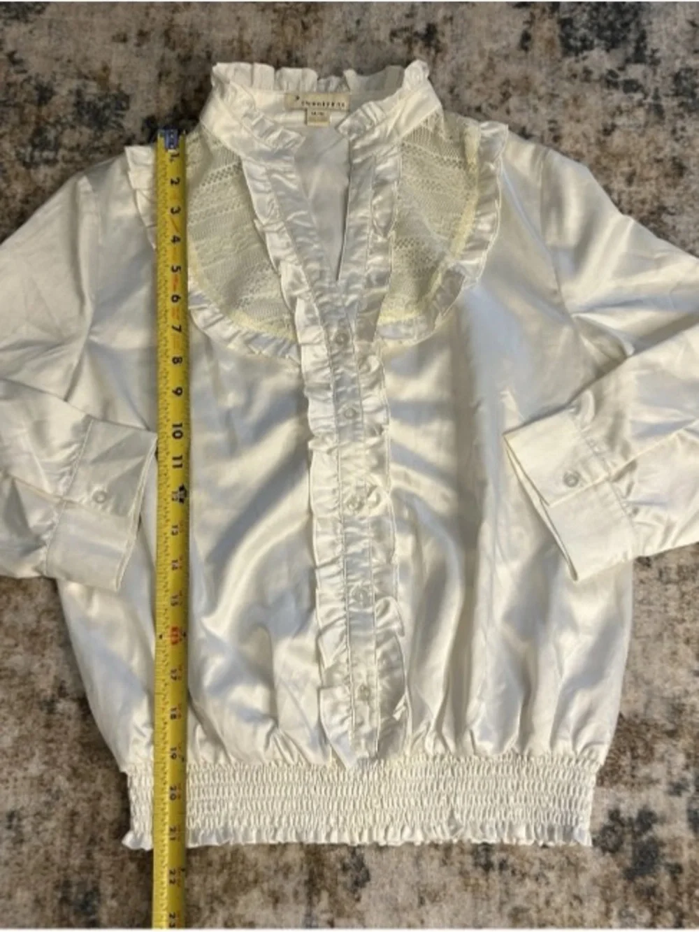 Forever 21 White Silky Blouse Women’s Medium Romantic Ruffle Lace Pleated Dainty - Picture 6 of 8